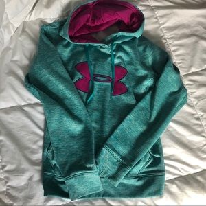 Women’s under Armour hoodie size medium